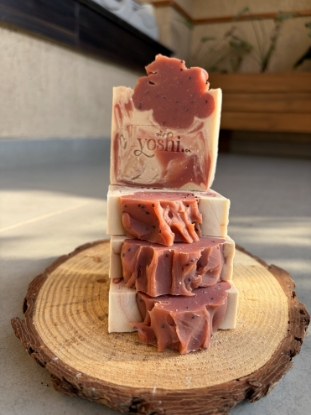 Picture of Strawberry & Cream Luxury Cold Process Soap